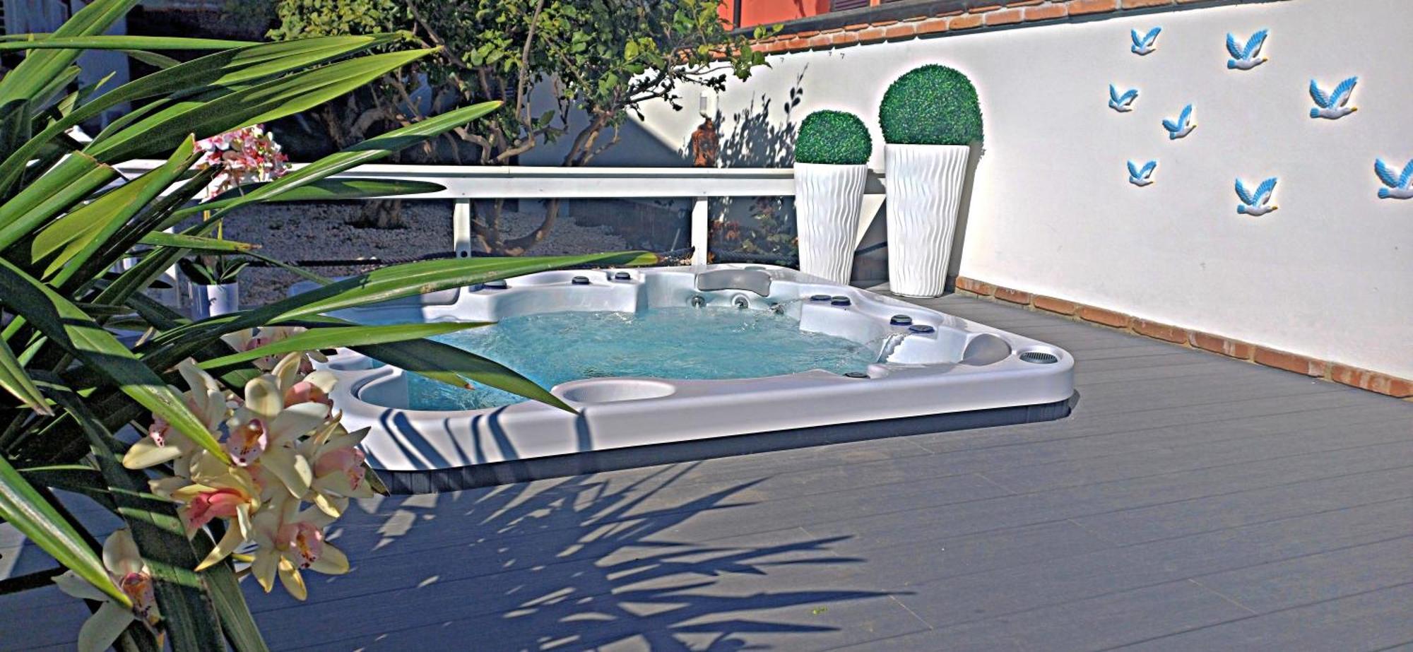 אנזיו Alloggi Turistici Con Piscina Palestra Jacuzzi Sauna מראה חיצוני תמונה