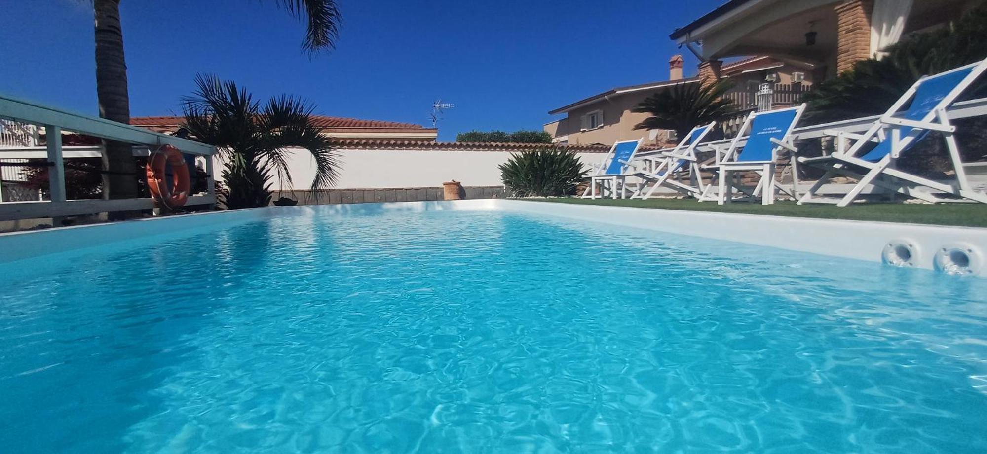 אנזיו Alloggi Turistici Con Piscina Palestra Jacuzzi Sauna מראה חיצוני תמונה