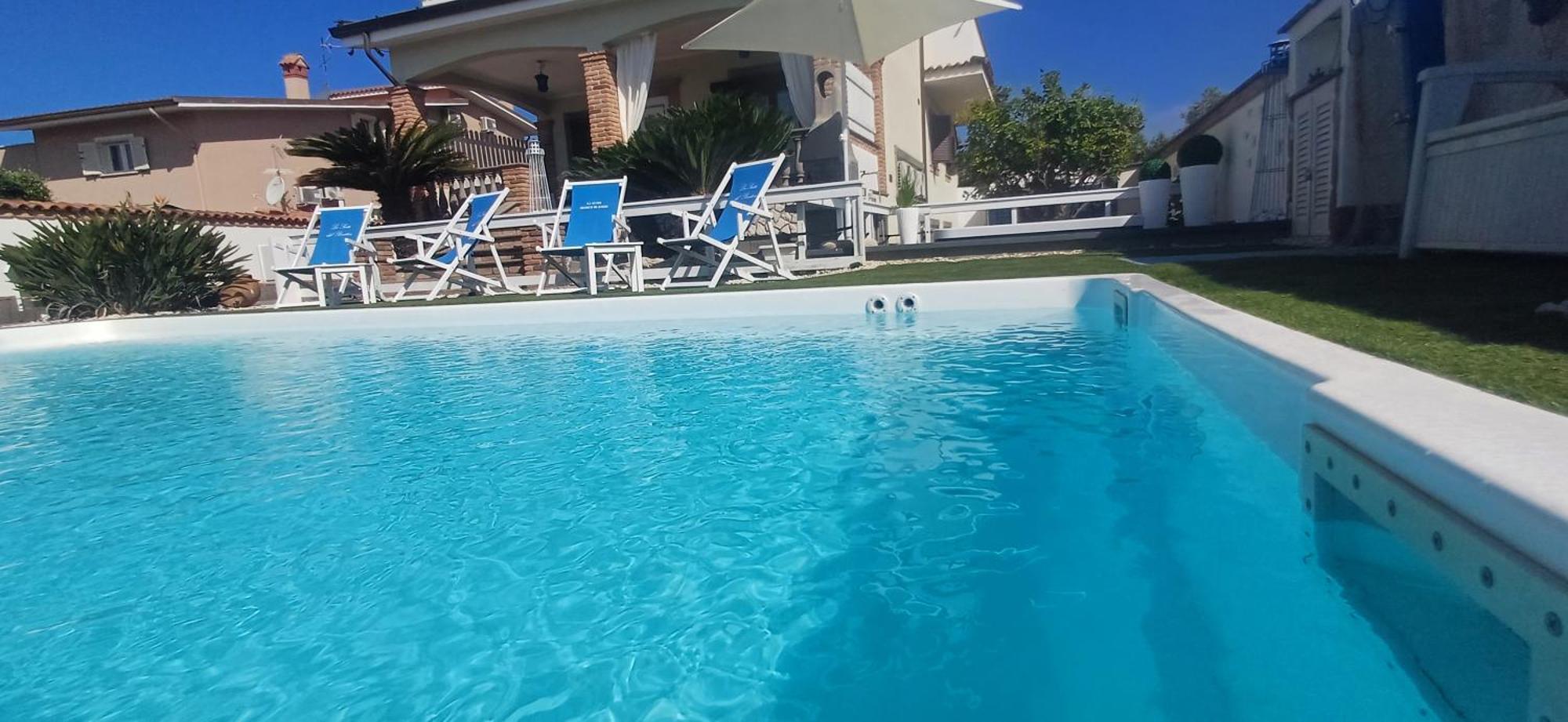 אנזיו Alloggi Turistici Con Piscina Palestra Jacuzzi Sauna מראה חיצוני תמונה